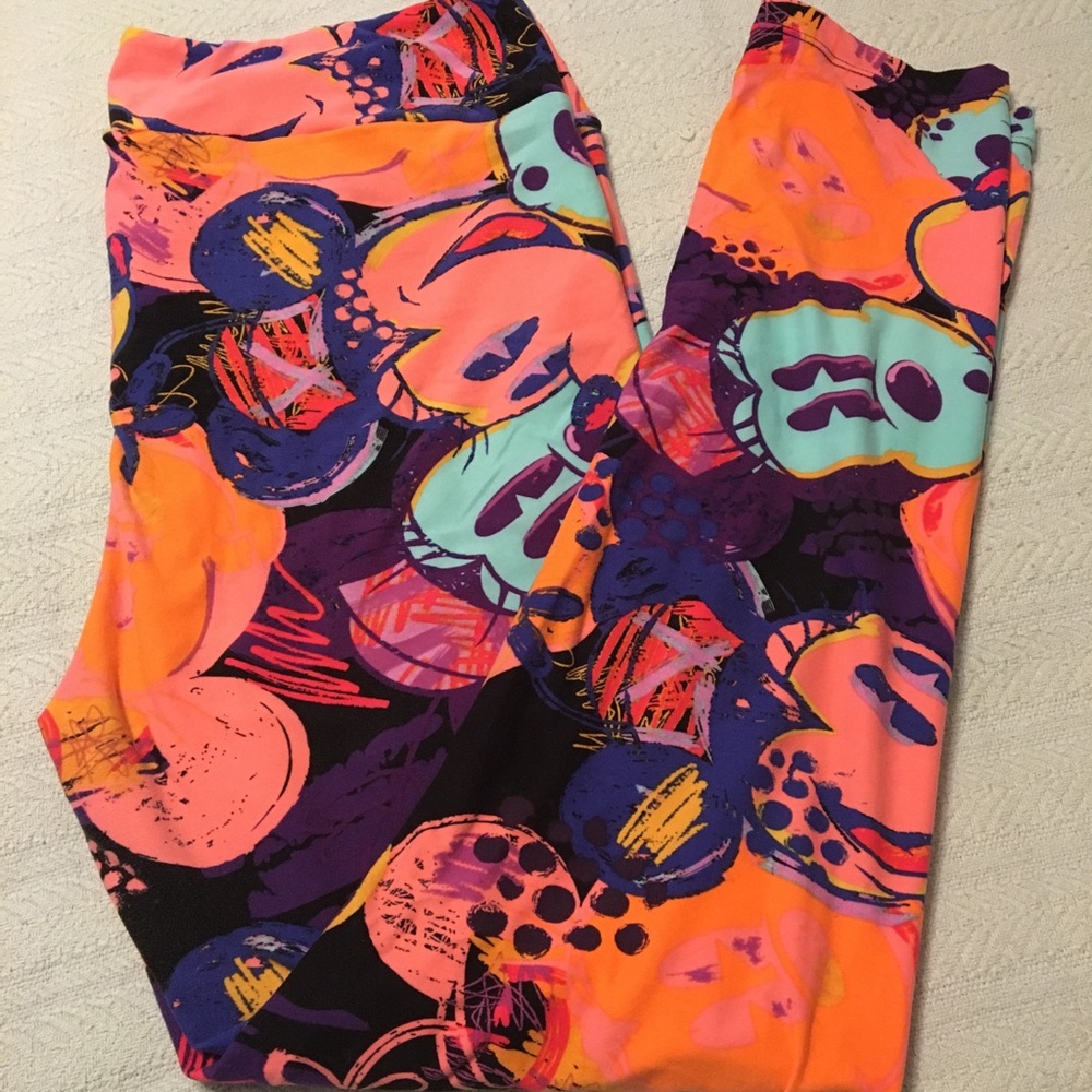 Lularoe TC Graffiti Minnie Mouse